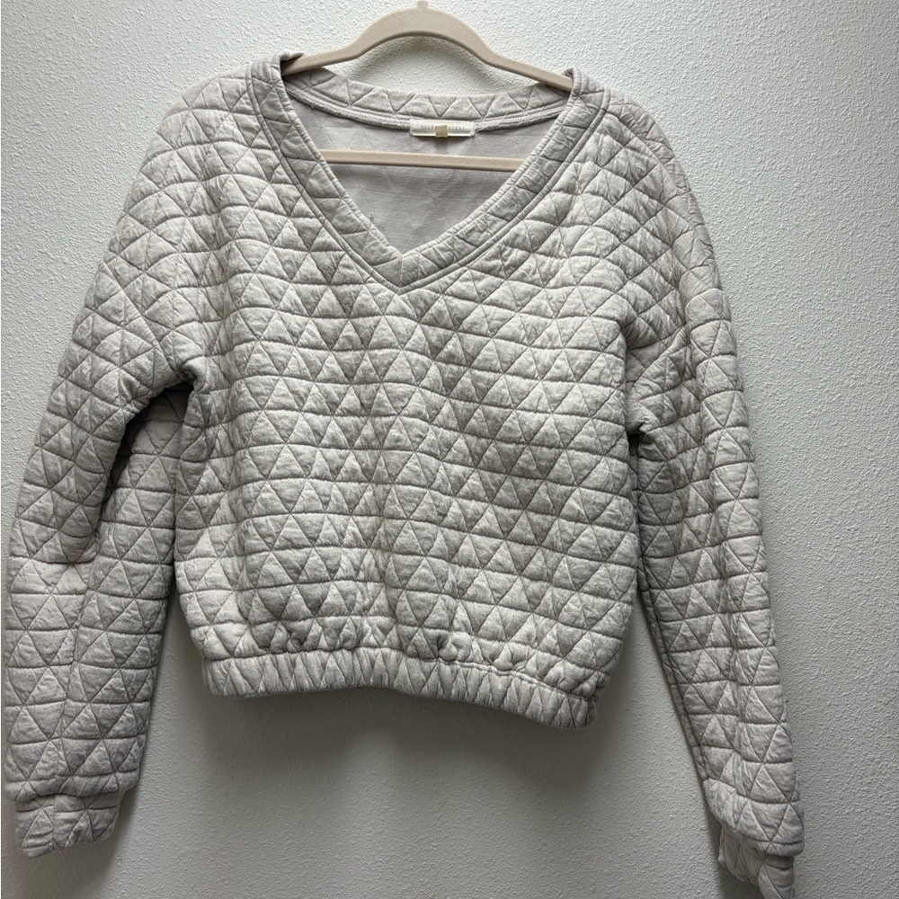 Gilded Intent Quilted V-Neck Sweater - Cream